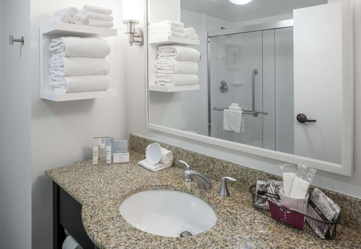 Hampton Inn Austin NW near The Domain - image 6
