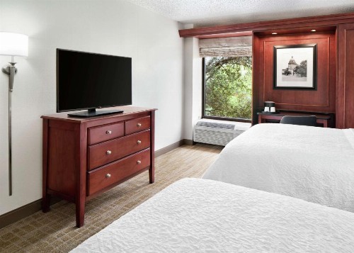 Hampton Inn Austin North - image 17