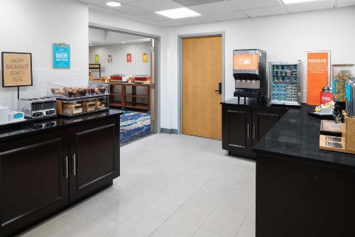 Hampton Inn Austin North - image 19