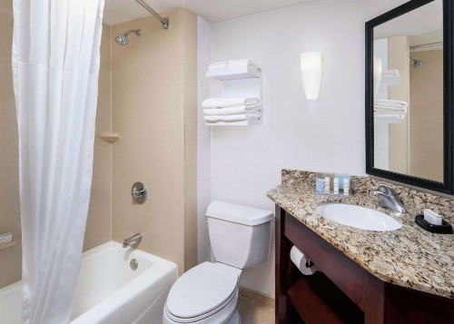 Hampton Inn Austin North - image 21