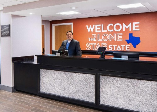 Hampton Inn Austin North - image 22