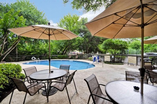 Hampton Inn Austin North - image 25
