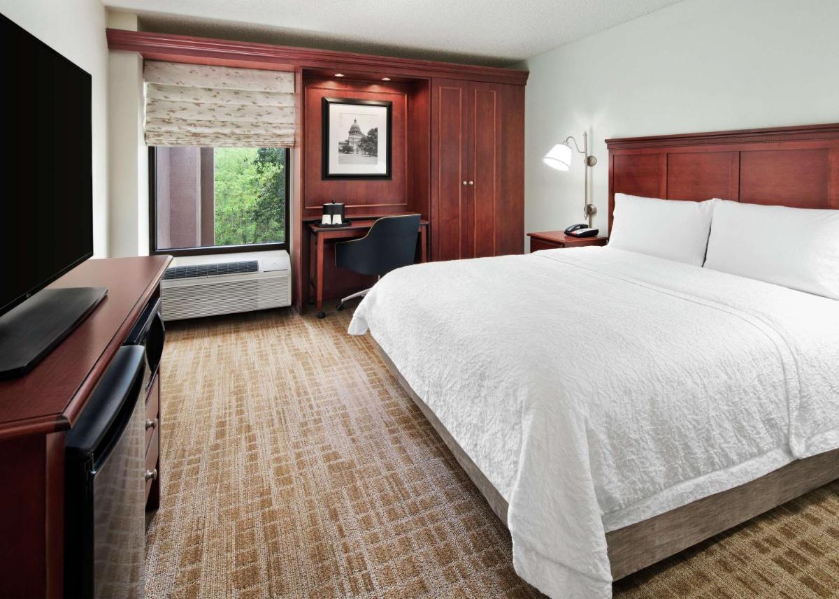 Hampton Inn Austin North - image 4