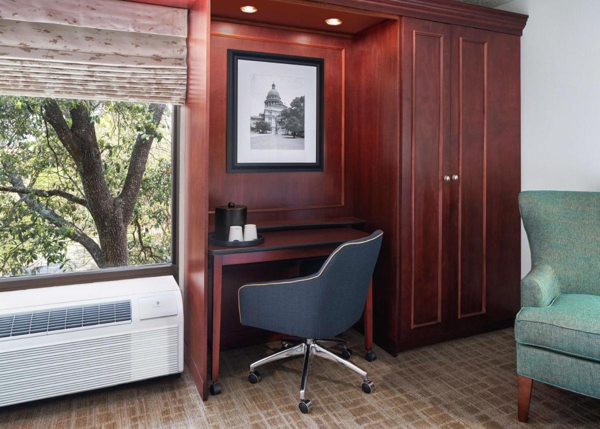 Hampton Inn Austin North - image 7