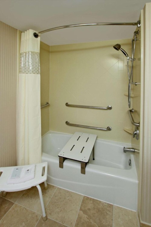 Hampton Inn Austin-South - I-35 & Ben White - image 23