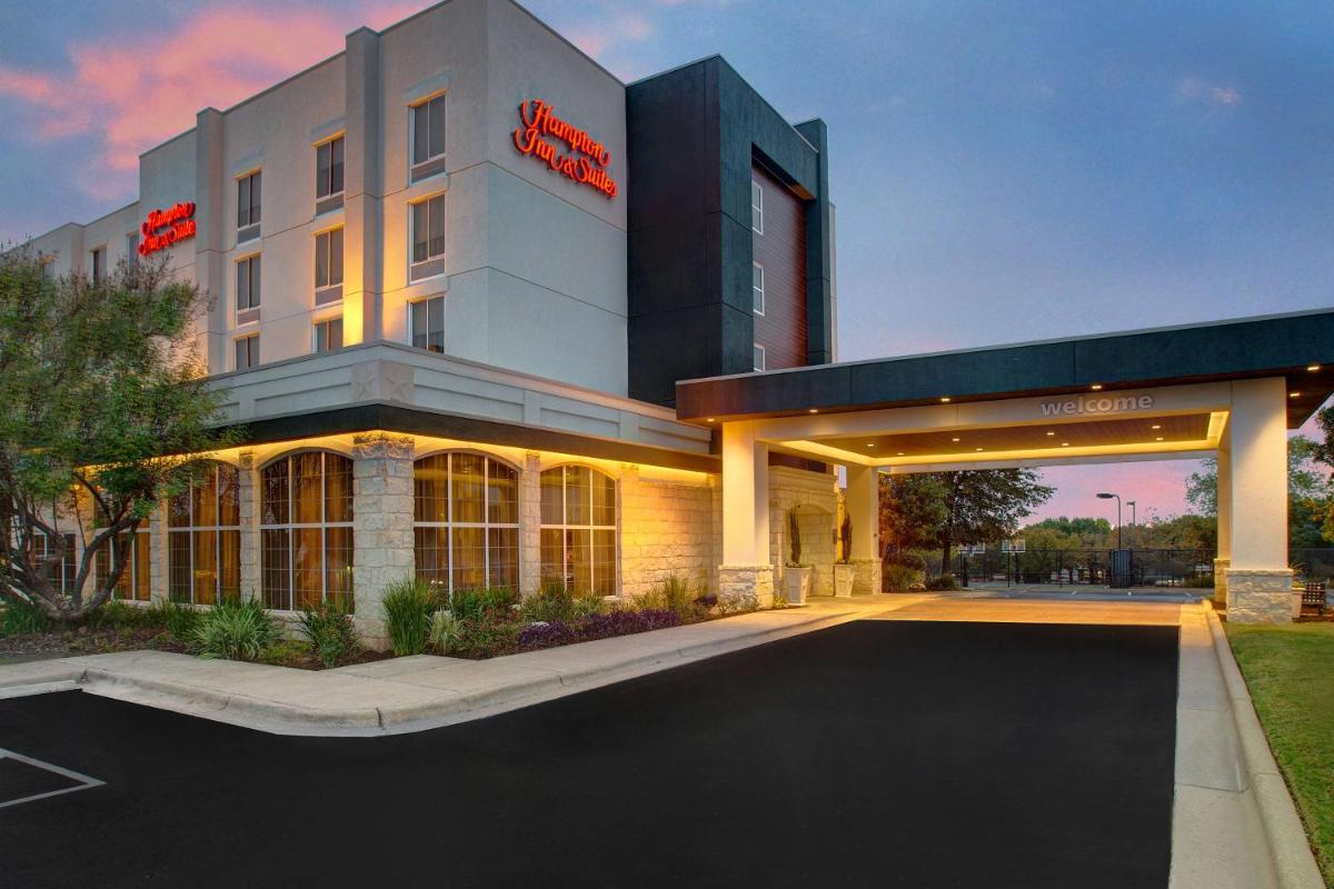 Hampton Inn & Suites-Austin Airport - main image