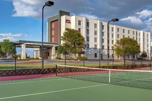Hampton Inn & Suites-Austin Airport - image 28