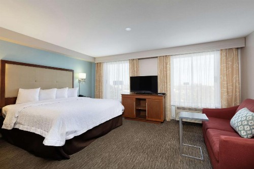 Hampton Inn & Suites-Austin Airport - image 36