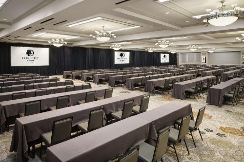 DoubleTree by Hilton Austin - image 14
