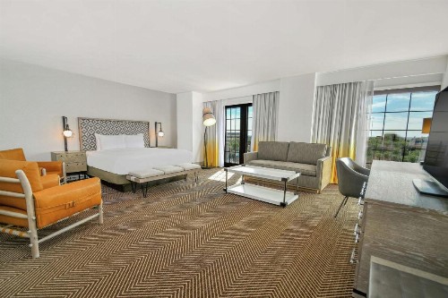 DoubleTree by Hilton Austin - image 31