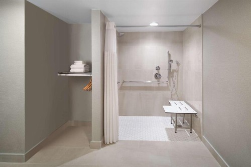 DoubleTree by Hilton Austin - image 35