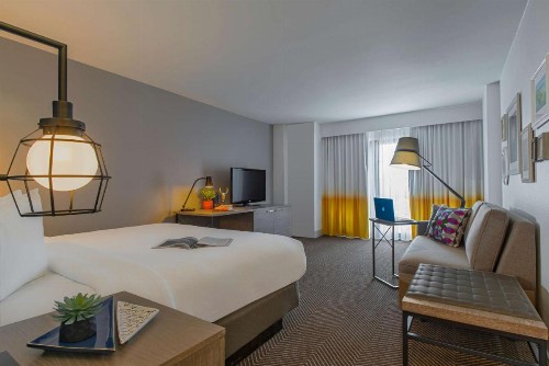 DoubleTree by Hilton Austin - image 36