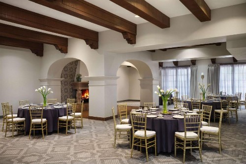 DoubleTree by Hilton Austin - image 38
