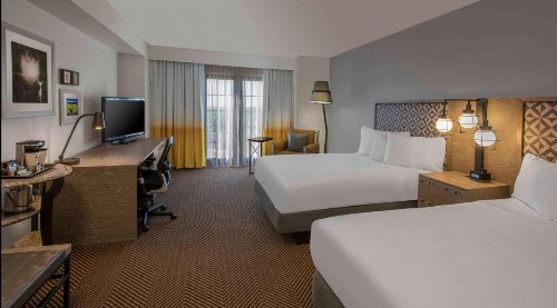 DoubleTree by Hilton Austin - image 5