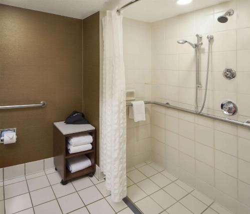 Embassy Suites by Hilton Austin Arboretum - image 17