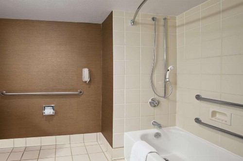Embassy Suites by Hilton Austin Arboretum - image 20