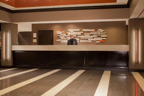 Embassy Suites by Hilton Austin Arboretum - image 5