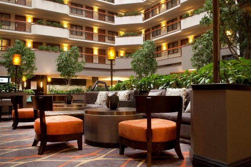 Embassy Suites by Hilton Austin Arboretum - image 6