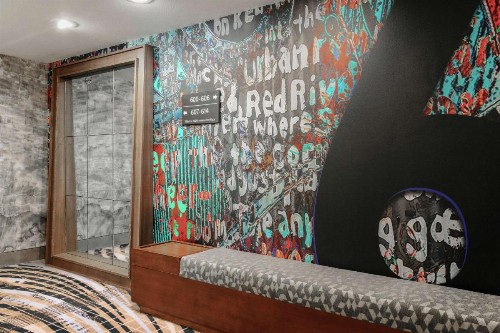 Hampton Inn & Suites Austin-Downtown/Convention Center - image 12