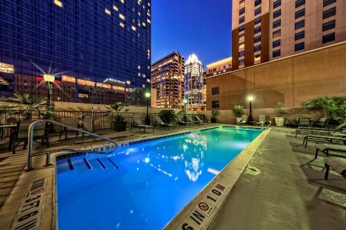 Hampton Inn & Suites Austin-Downtown/Convention Center - image 20