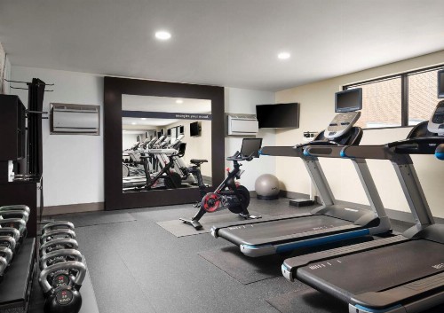 Hampton Inn & Suites Austin-Downtown/Convention Center - image 38