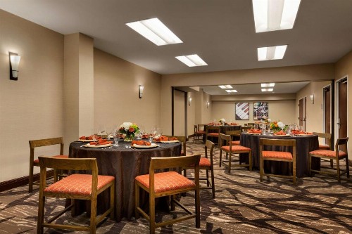 Embassy Suites by Hilton Austin Downtown South Congress - image 10