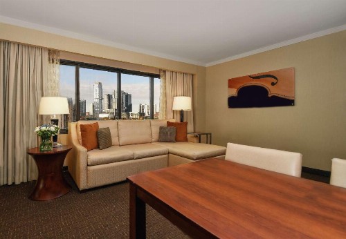 Embassy Suites by Hilton Austin Downtown South Congress - image 21