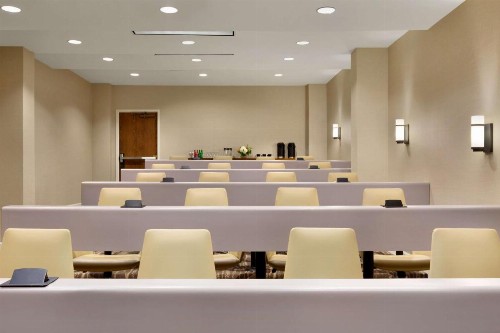 Embassy Suites by Hilton Austin Downtown South Congress - image 34