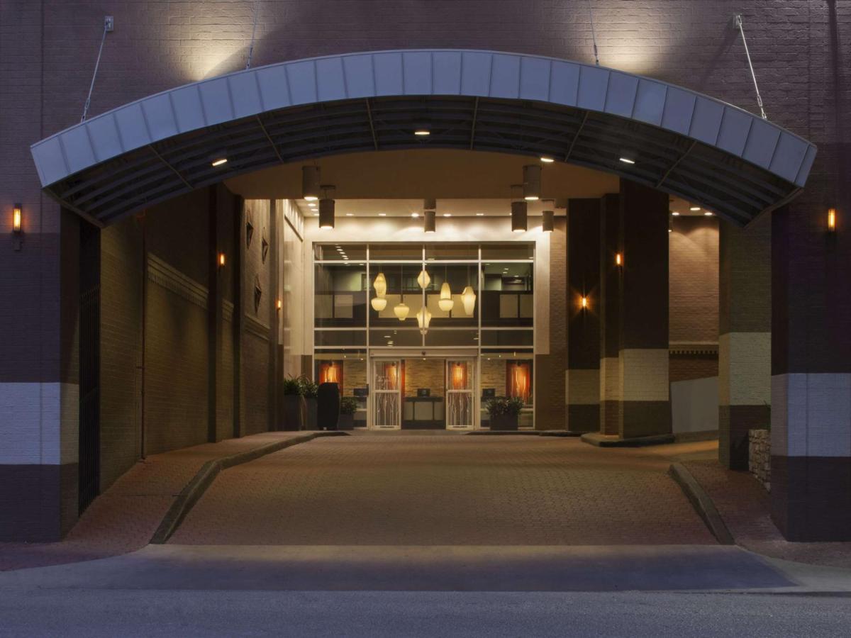 Hilton Garden Inn Austin Downtown Convention Center - image 4