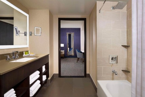 Hilton Austin - image 33