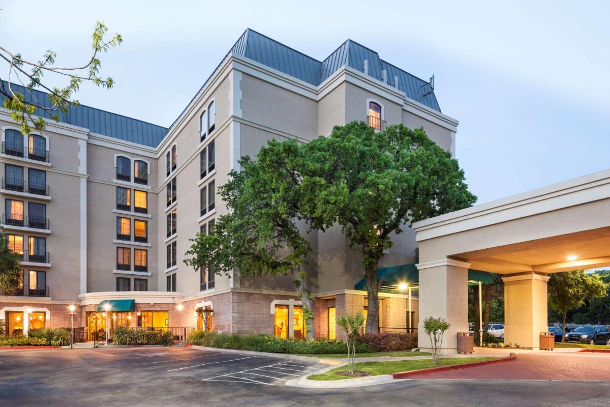 DoubleTree by Hilton Austin-University Area - main image