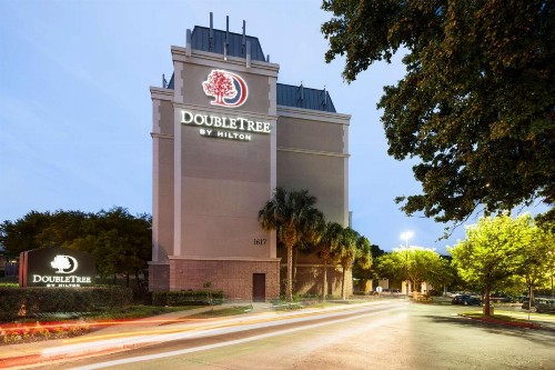 DoubleTree by Hilton Austin-University Area - image 4