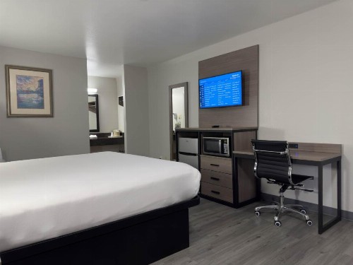 Americas Best Value Inn Austin - image 10