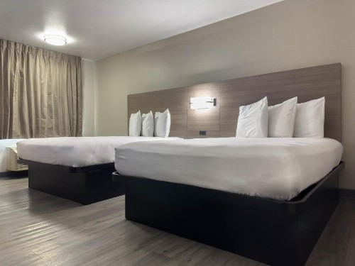 Americas Best Value Inn Austin - image 11
