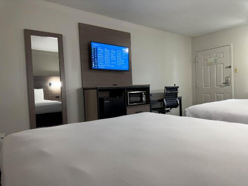 Americas Best Value Inn Austin - image 2
