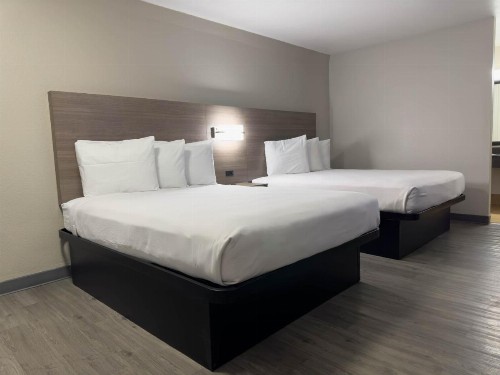 Americas Best Value Inn Austin - image 4