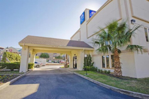 Americas Best Value Inn Austin - image 6