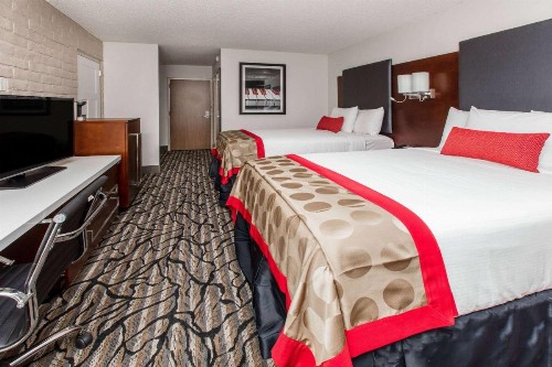 Ramada by Wyndham Austin South - image 10