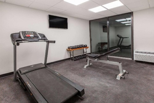 Ramada by Wyndham Austin South - image 4