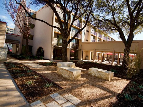 Ramada by Wyndham Austin South - image 42