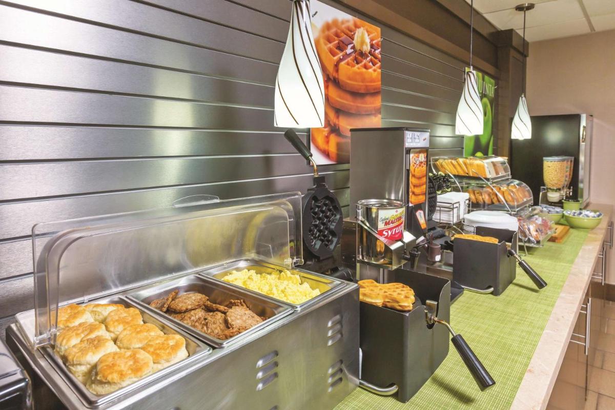 La Quinta Inn by Wyndham Austin North - image 5