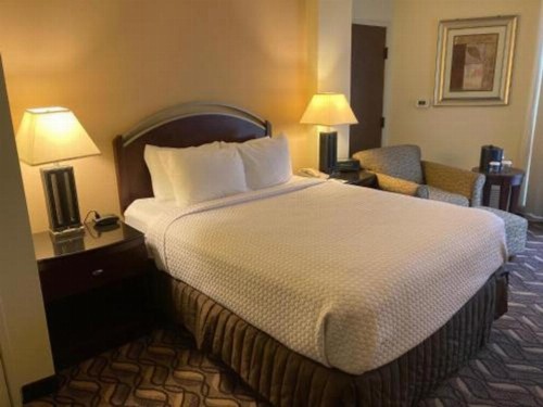 Radisson Hotel Austin - image 18
