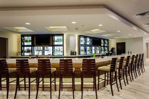 Holiday Inn Austin -Town Lake an IHG Hotel - image 2