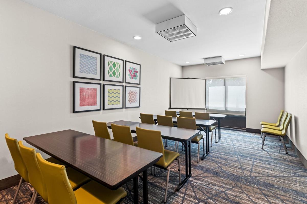 Holiday Inn Express Hotel & Suites Austin SW - Sunset Valley an IHG Hotel - image 5
