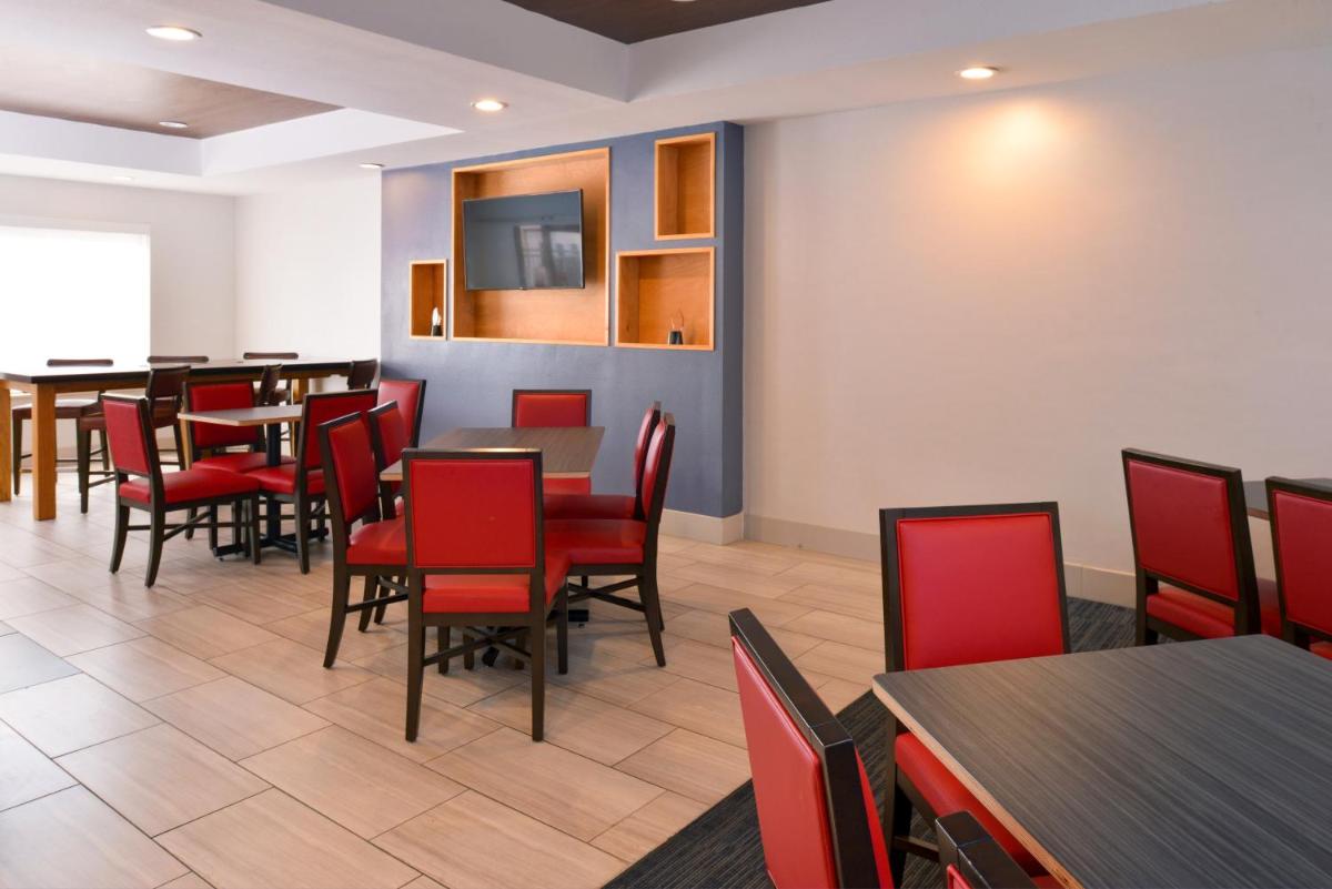 Holiday Inn Express & Suites Austin NW - Lakeline an IHG Hotel - image 3