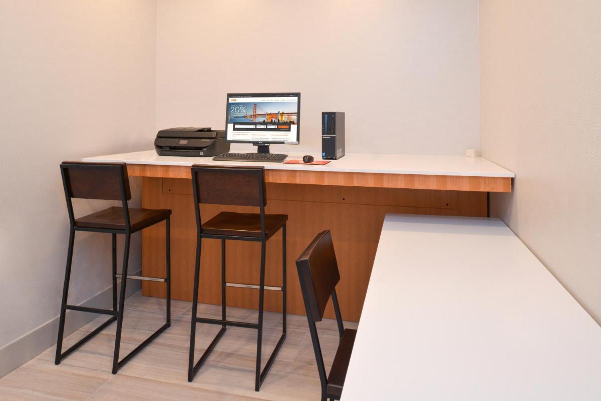 Holiday Inn Express & Suites Austin NW - Lakeline an IHG Hotel - image 6