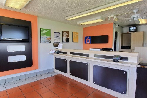 Motel 6-Austin TX - image 14