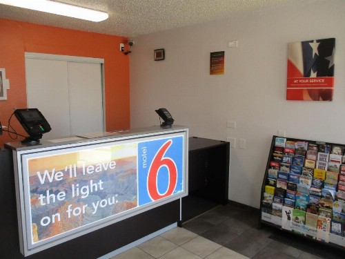 Motel 6-Austin TX - image 20