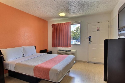 Motel 6-Austin TX - image 37
