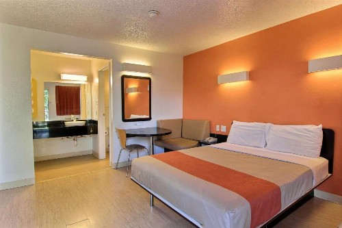 Motel 6-Austin TX - image 42